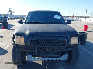 2000 Toyota Tundra SR5 with VIN 5TBRT3419YS114034, listed as a IAAI auction lot 41284071 with 200,797 mi miles and . Bid and sale history available at DreamBid. Image 6.