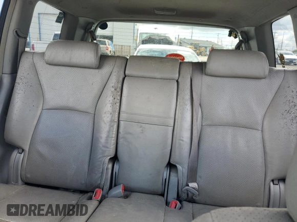 2007 Toyota Highlander w/3rd Row z VIN JTEEW21A970039487, wystawiony jako Copart lot #56884145 z przebiegiem Nie podano mil oraz Szkoda całkowita • Salvage title. Historia ofert i sprzedaży dostępna na DreamBid. Obrazek 10.