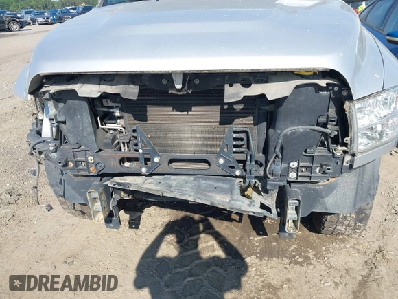 2016 Ram 2500 Tradesman с VIN 3C6UR5CJ6GG124540, выставлен на аукционе IAAI как лот 42546331 с пробегом 178 840 миль миль и . История ставок и продаж доступна на DreamBid. Изображение 6.