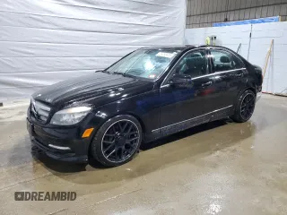 2011 Mercedes-Benz C 300 Sport z VIN WDDGF8BB5BR140804, wystawiony jako Copart lot #55286805 z przebiegiem 137 640 mil mil oraz Szkoda całkowita • Salvage title. Historia ofert i sprzedaży dostępna na DreamBid. Obrazek 1.