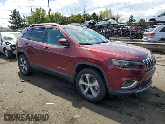 2019 Jeep Cherokee Limited with VIN 1C4PJMDX3KD305174, listed as a Copart auction lot 67926194 with 49,101 mi miles and Salvage title. Bid and sale history available at DreamBid. Image 4.