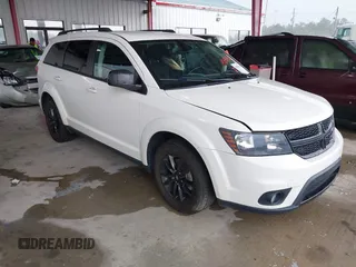 2019 Dodge Journey SE z VIN 3C4PDCBB6KT837425, wystawiony jako IAAI lot #42481512 z przebiegiem 83 382 mil mil oraz . Historia ofert i sprzedaży dostępna na DreamBid. Obrazek 1.