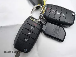2016 Kia Optima LX z VIN 5XXGT4L37GG087701, wystawiony jako IAAI lot #42148746 z przebiegiem 53 473 mil mil oraz . Historia ofert i sprzedaży dostępna na DreamBid. Obrazek 11.