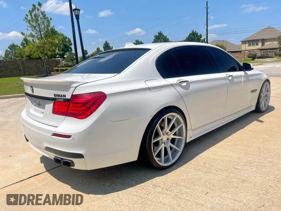 2010 BMW 7 Series 750Li with VIN WBAKB8C58ACY64395, listed as a Copart auction lot 63885205 with 137,375 mi miles and Salvage title. Bid and sale history available at DreamBid. Image 4.