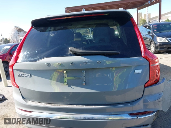 2024 Volvo XC90 Ultimate с VIN YV4H60LF1R1235240, выставлен на аукционе IAAI как лот 42260308 с пробегом 6 584 миль миль и . История ставок и продаж доступна на DreamBid. Изображение 17.