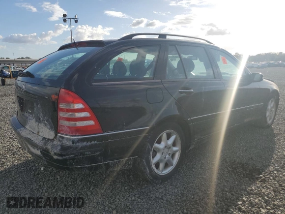 2002 Mercedes-Benz C 230/260/280/320 с VIN WDBRH64J72F130670, выставлен на аукционе Copart как лот 77267914 с пробегом Не указан миль и Списание • Salvage title. История ставок и продаж доступна на DreamBid. Изображение 3.