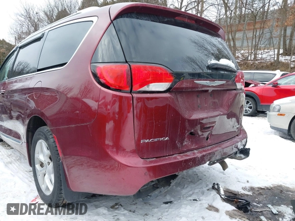 2017 Chrysler Pacifica Touring L Plus with VIN 2C4RC1EG6HR652908, listed as a IAAI auction lot 41381104 with 82,186 mi miles and . Bid and sale history available at DreamBid. Image 22.