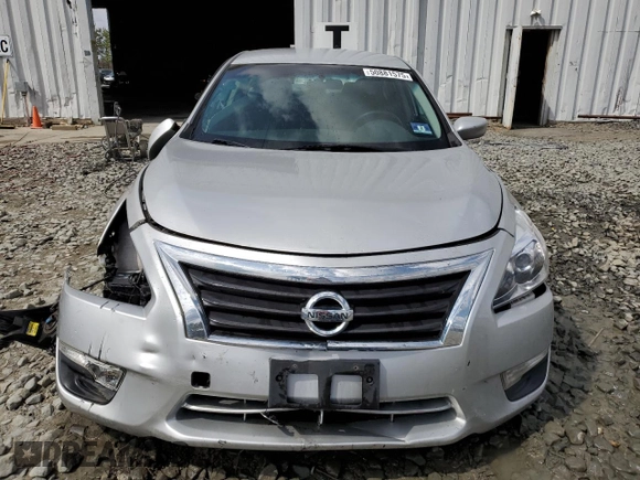 2015 Nissan Altima 2.5 S with VIN 1N4AL3AP4FC488732, listed as a Copart auction lot 50881575 with 217,897 mi miles and Salvage Title. Bid and sale history available at carsss.com. Image 5.