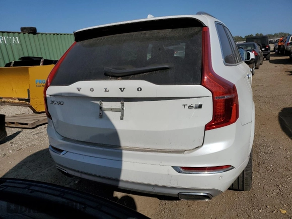 2019 Volvo XC90 Inscription z VIN YV4A22PL9K1470869, wystawiony jako Copart lot #70768594 z przebiegiem Nie podano mil oraz Szkoda całkowita • Salvage title. Historia ofert i sprzedaży dostępna na DreamBid. Obrazek 6.