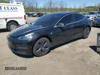 2019 Tesla Model 3 Mid Range with VIN 5YJ3E1EA8KF304347, listed as a Copart auction lot 55033515 with 137,062 mi miles and Salvage Title. Bid and sale history available at DreamBid. Image 1.