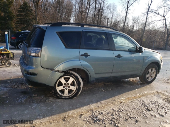 2007 Mitsubishi Outlander LS with VIN JA4MT31X67Z005015, listed as a Copart auction lot 86726154 with 203,574 mi miles and Salvage Title. Bid and sale history available at carsss.com. Image 3.