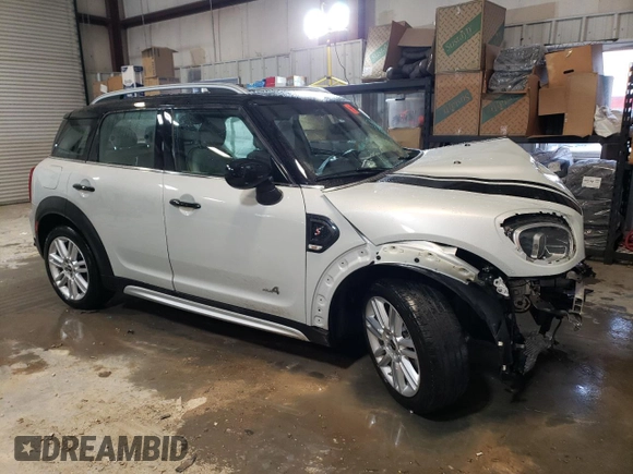 2022 MINI Countryman Cooper S z VIN WMZ83BR03N3N53207, wystawiony jako Copart lot #42123954 z przebiegiem Nie podano mil oraz Nie do naprawy • Non repairable. Historia ofert i sprzedaży dostępna na DreamBid. Obrazek 4.