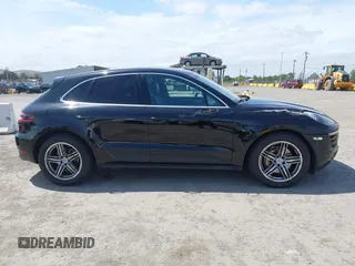 2015 Porsche Macan S with VIN WP1AB2A53FLB68323, listed as a IAAI auction lot 42121576 with 102,031 mi miles. Bid and sale history available at carsss.com. Image 13.