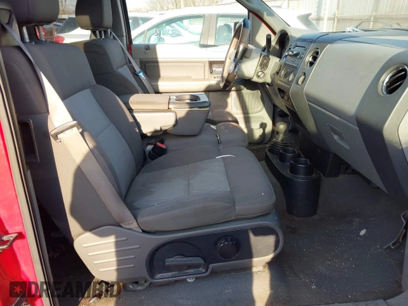 2005 Ford F-150 XLT with VIN 1FTPX14545NB25583, listed as a IAAI auction lot 41791676 with 142,858 mi miles. Bid and sale history available at carsss.com. Image 5.