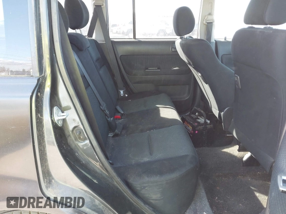 2006 Scion xB z VIN JTLKT324264092865, wystawiony jako IAAI lot #41720362 z przebiegiem 576 407 mil mil oraz . Historia ofert i sprzedaży dostępna na DreamBid. Obrazek 8.