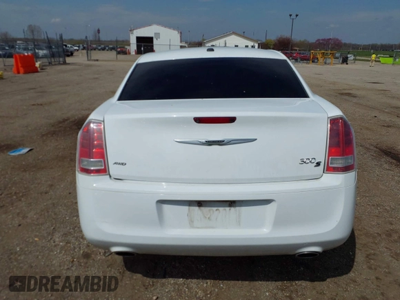 2013 Chrysler 300 S Glacier z VIN 2C3CCAGG1DH739509, wystawiony jako IAAI lot #42016876 z przebiegiem 227 015 mil mil oraz . Historia ofert i sprzedaży dostępna na DreamBid. Obrazek 16.