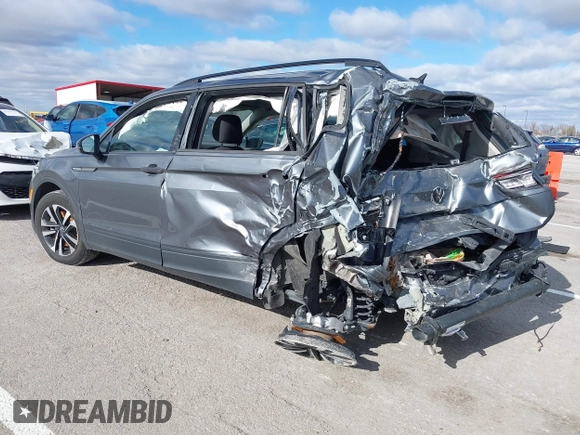 2023 Volkswagen Tiguan S with VIN 3VVRB7AXXPM033845, listed as a IAAI auction lot 40918862 with 38,122 mi miles and . Bid and sale history available at DreamBid. Image 3.