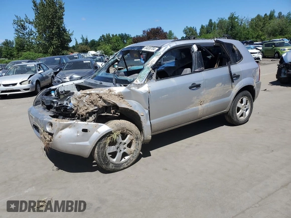 2005 Hyundai Tucson GL with VIN KM8JM12B25U076246, listed as a Copart auction lot 54030704 with 0 mi miles and Salvage Title. Bid and sale history available at carsss.com. Image 1.
