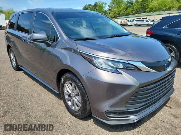 2022 Toyota Sienna LE with VIN 5TDKSKFCXNS070061, listed as a IAAI auction lot 42294608 with 96,308 mi miles and . Bid and sale history available at DreamBid. Image 1.