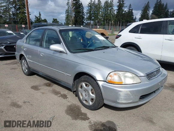 1998 Honda Civic EX with VIN 2HGEJ864XWH627385, listed as a IAAI auction lot 41933830 with 190,900 mi miles. Bid and sale history available at carsss.com. Image 1.
