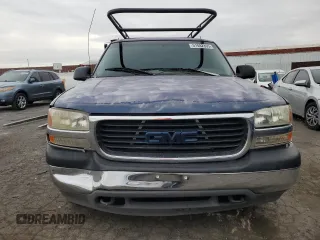 2000 GMC New Sierra 1500 SL with VIN 2GTEC19V3Y1125494, listed as a Copart auction lot 51082895 with 151,882 mi miles and Salvage Title. Bid and sale history available at carsss.com. Image 5.