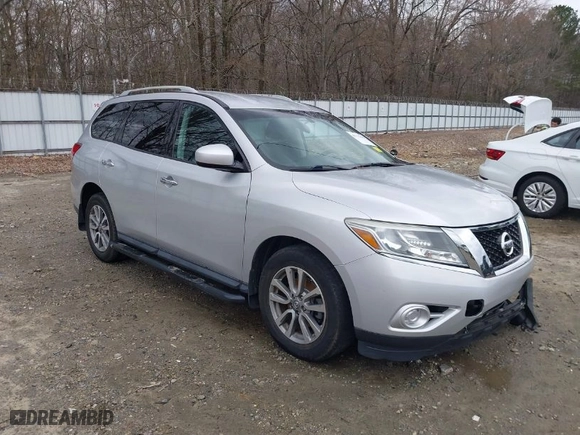 2013 Nissan Pathfinder Platinum with VIN 5N1AR2MN9DC689838, listed as a IAAI auction lot 41733483 with 118,502 mi miles. Bid and sale history available at carsss.com. Image 1.