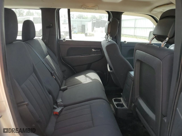 2011 Jeep Liberty Sport with VIN 1J4PP2GK1BW508419, listed as a Copart auction lot 53952185 with 237,482 mi miles and Clean Title. Bid and sale history available at carsss.com. Image 11.