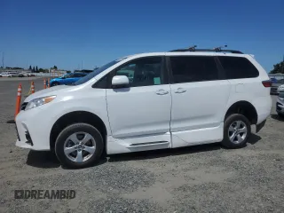 2018 Toyota Sienna LE Auto Access Seat с VIN 5TDKZ3DC0JS944349, выставлен на аукционе Copart как лот 58276595 с пробегом 72 725 миль миль и Списание • Salvage title. История ставок и продаж доступна на DreamBid. Изображение 1.