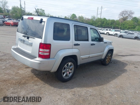 2012 Jeep Liberty Sport z VIN 1C4PJMAK7CW203620, wystawiony jako IAAI lot #42135469 z przebiegiem 163 127 mil mil oraz . Historia ofert i sprzedaży dostępna na DreamBid. Obrazek 4.