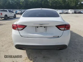 2015 Chrysler 200 S z VIN 1C3CCCBB2FN529146, wystawiony jako Copart lot #53853455 z przebiegiem 108 759 mil mil oraz Szkoda całkowita • Salvage title. Historia ofert i sprzedaży dostępna na DreamBid. Obrazek 6.