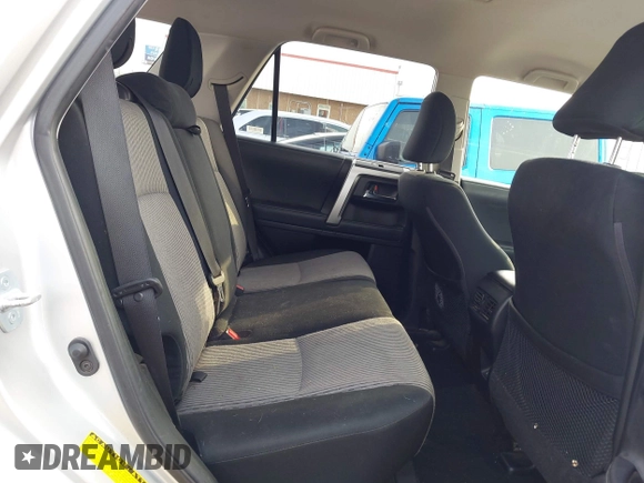 2021 Toyota 4Runner SR5 with VIN JTEMU5JR1M5937878, listed as a IAAI auction lot 42130560 with 85,547 mi miles and . Bid and sale history available at DreamBid. Image 8.