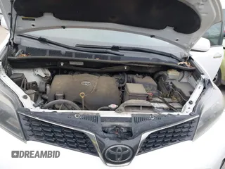 2018 Toyota Sienna SE with VIN 5TDXZ3DC3JS910458, listed as a IAAI auction lot 40980174 with 133,139 mi miles and . Bid and sale history available at DreamBid. Image 10.