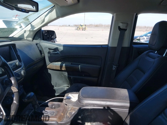 2018 GMC Canyon 4WD Denali with VIN 1GTG6EEN3J1262282, listed as a IAAI auction lot 41346221 with 104,348 mi miles. Bid and sale history available at carsss.com. Image 5.
