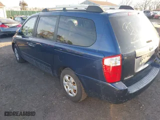 2006 Kia Sedona LX with VIN KNDMB233266051437, listed as a IAAI auction lot 41760622 with 999,999 mi miles. Bid and sale history available at carsss.com. Image 3.