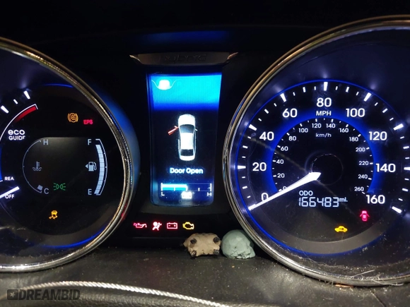 2013 Hyundai Sonata Hybrid Limited with VIN KMHEC4A44DA072580, listed as a IAAI auction lot 41489951 with 166,483 mi miles. Bid and sale history available at carsss.com. Image 7.