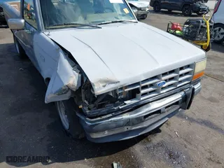 1992 Ford Ranger XLT with VIN 1FTCR10X3NUB44356, listed as a IAAI auction lot 41995985 with 474,423 mi miles. Bid and sale history available at carsss.com. Image 6.