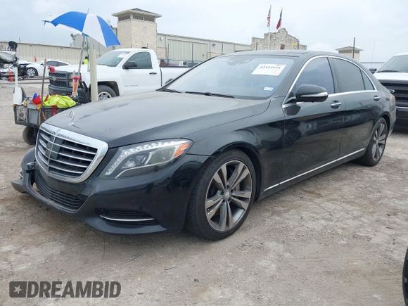 2015 Mercedes-Benz S 550 z VIN WDDUG8FB7FA121928, wystawiony jako IAAI lot #42414151 z przebiegiem 142 078 mil mil oraz . Historia ofert i sprzedaży dostępna na DreamBid. Obrazek 17.