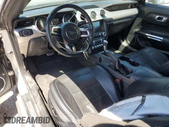 2020 Ford Mustang EcoBoost z VIN 1FATP8UH0L5101303, wystawiony jako Copart lot #53581315 z przebiegiem 59 273 mil mil oraz Szkody całkowita. Historia ofert i sprzedaży dostępna na DreamBid. Obrazek 8.