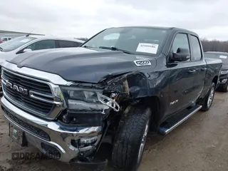 2021 Ram 1500 Big Horn с VIN 1C6SRFBT5MN742435, выставлен на аукционе IAAI как лот 41999586 с пробегом 25 671 миль миль и . История ставок и продаж доступна на DreamBid. Изображение 17.