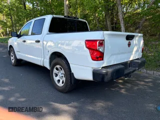 2017 Nissan Titan SV with VIN 1N6AA1EK5HN530011, listed as a Copart auction lot 57471455 with 216,992 mi miles and Clean title. Bid and sale history available at DreamBid. Image 3.