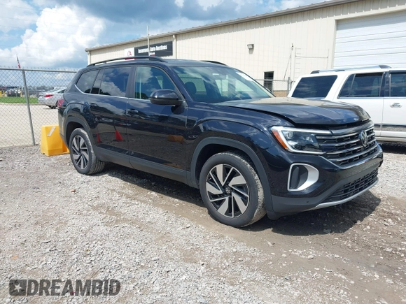 2024 Volkswagen Atlas SE with VIN 1V2WR2CA2RC531551, listed as a IAAI auction lot 42733108 with 34,551 mi miles and . Bid and sale history available at DreamBid. Image 1.