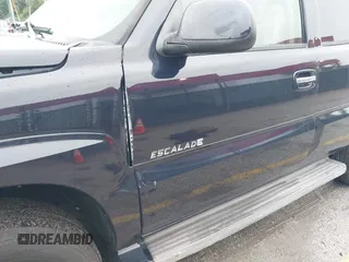 2005 Cadillac Escalade z VIN 1GYEK63N95R124940, wystawiony jako IAAI lot #42255300 z przebiegiem 160 355 mil mil oraz . Historia ofert i sprzedaży dostępna na DreamBid. Obrazek 19.