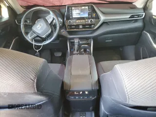 2020 Toyota Highlander LE z VIN 5TDBZRBH4LS511959, wystawiony jako Copart lot #53354555 z przebiegiem 99 381 mil mil oraz Szkoda całkowita • Salvage title. Historia ofert i sprzedaży dostępna na DreamBid. Obrazek 8.