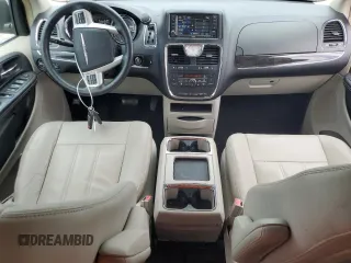 2016 Chrysler Town & Country Touring with VIN 2C4RC1BG2GR247759, listed as a Copart auction lot 68791534 with 121,758 mi miles and Salvage Title. Bid and sale history available at DreamBid. Image 8.