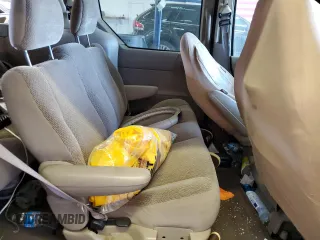2003 Ford Windstar LX z VIN 2FMZA51423BA33048, wystawiony jako Copart lot #73987964 z przebiegiem 121 411 mil mil oraz Szkoda całkowita • Salvage title. Historia ofert i sprzedaży dostępna na DreamBid. Obrazek 11.