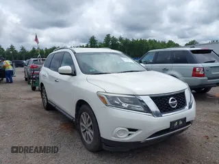 2014 Nissan Pathfinder S with VIN 5N1AR2MM6EC713893, listed as a IAAI auction lot 42700803 with 147,895 mi miles and . Bid and sale history available at DreamBid. Image 1.