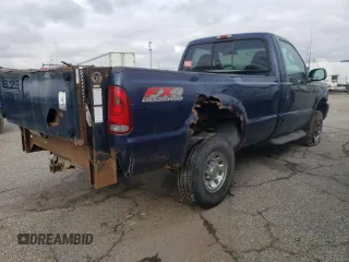 2003 Ford F-350 XL with VIN 1FTSF31S33EB31066, listed as a Copart auction lot 84225024 with 71,597 mi miles and Clean Title. Bid and sale history available at DreamBid. Image 3.