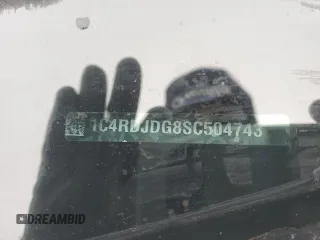 2025 Dodge Durango GT Plus z VIN 1C4RDJDG8SC504743, wystawiony jako Copart lot #45485905 z przebiegiem Nie podano mil oraz Szkoda całkowita • Salvage title. Historia ofert i sprzedaży dostępna na DreamBid. Obrazek 13.