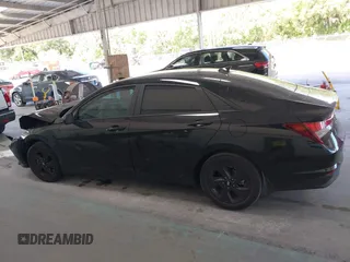 2023 Hyundai Elantra SEL z VIN KMHLM4AG2PU539271, wystawiony jako IAAI lot #42163706 z przebiegiem 29 515 mil mil oraz . Historia ofert i sprzedaży dostępna na DreamBid. Obrazek 14.