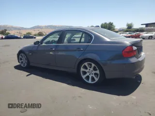 2006 BMW 3 Series 330i with VIN WBAVB33526PS13196, listed as a Copart auction lot 62484235 with 156,706 mi miles and Salvage title. Bid and sale history available at DreamBid. Image 2.